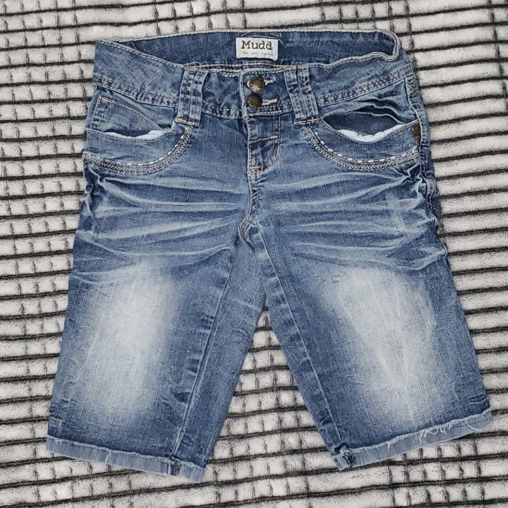 MUDD Bermuda Shorts